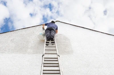Peinture extérieure à Guiseniers — façades et ravalement
